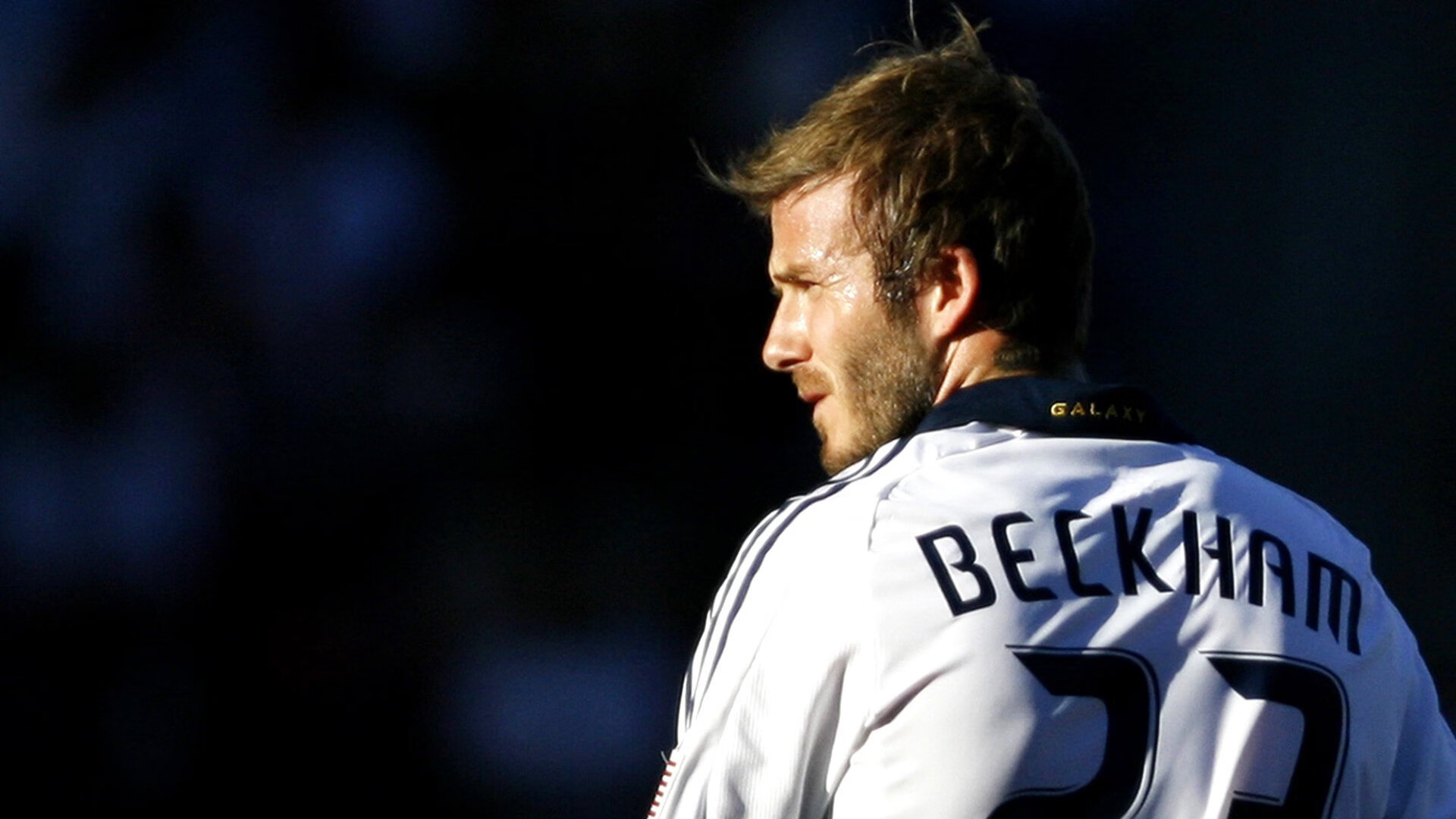 爱游戏全站注册-世界杯赛场上的“黑马故事”被纪录片跟拍：一段不平凡的竞技传奇